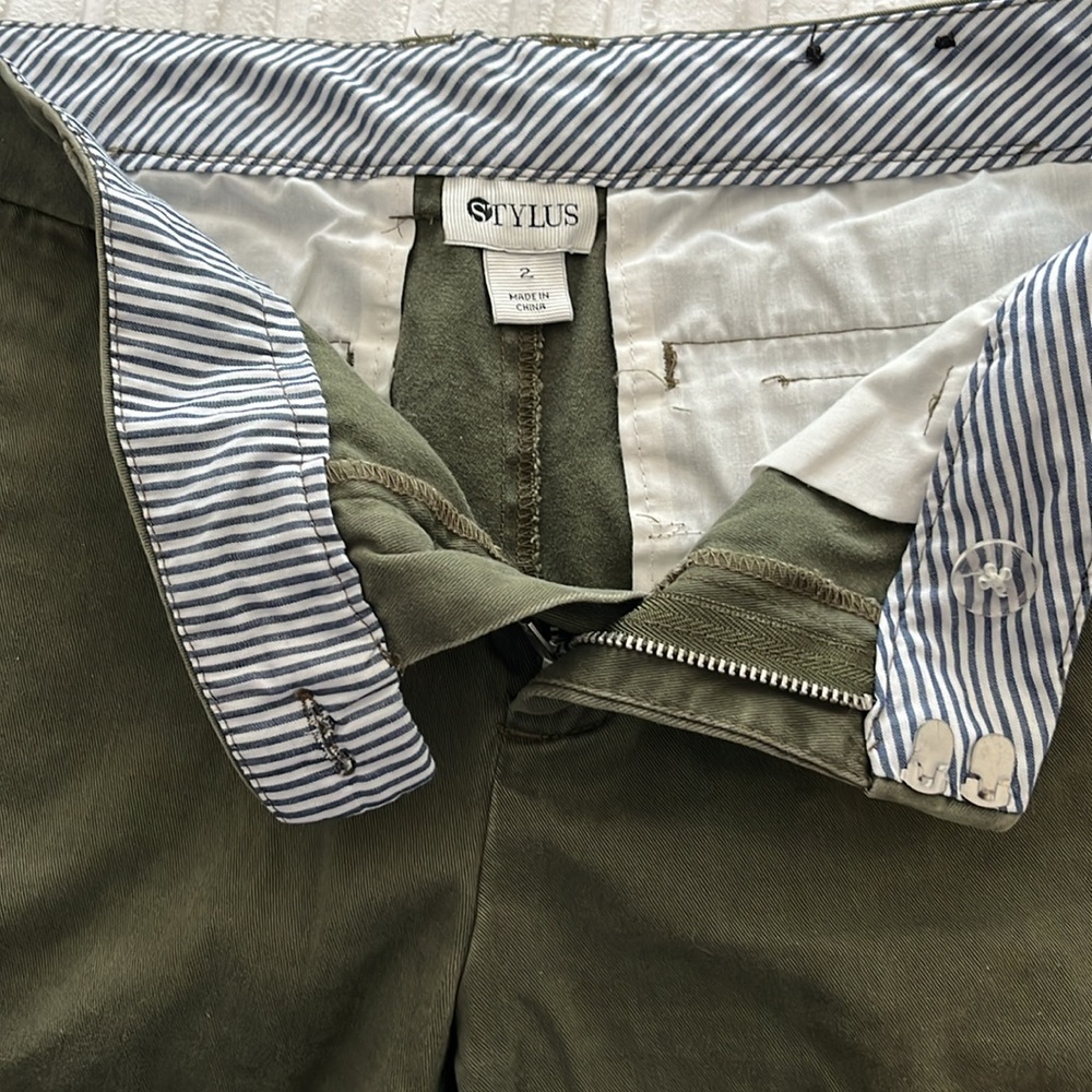 Shorts - Picture 4 of 4